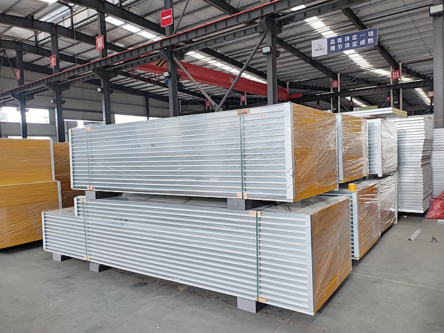 凈化板的多樣應(yīng)用領(lǐng)域，為不同行業(yè)打造潔凈空間