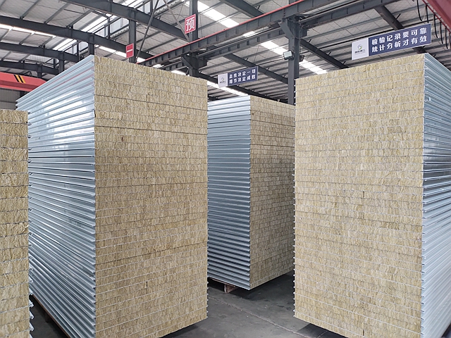 巖棉凈化板在電子廠房應(yīng)用中有哪些優(yōu)勢？
