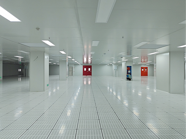 精密儀器生產(chǎn)車間應(yīng)該如何選擇凈化板？